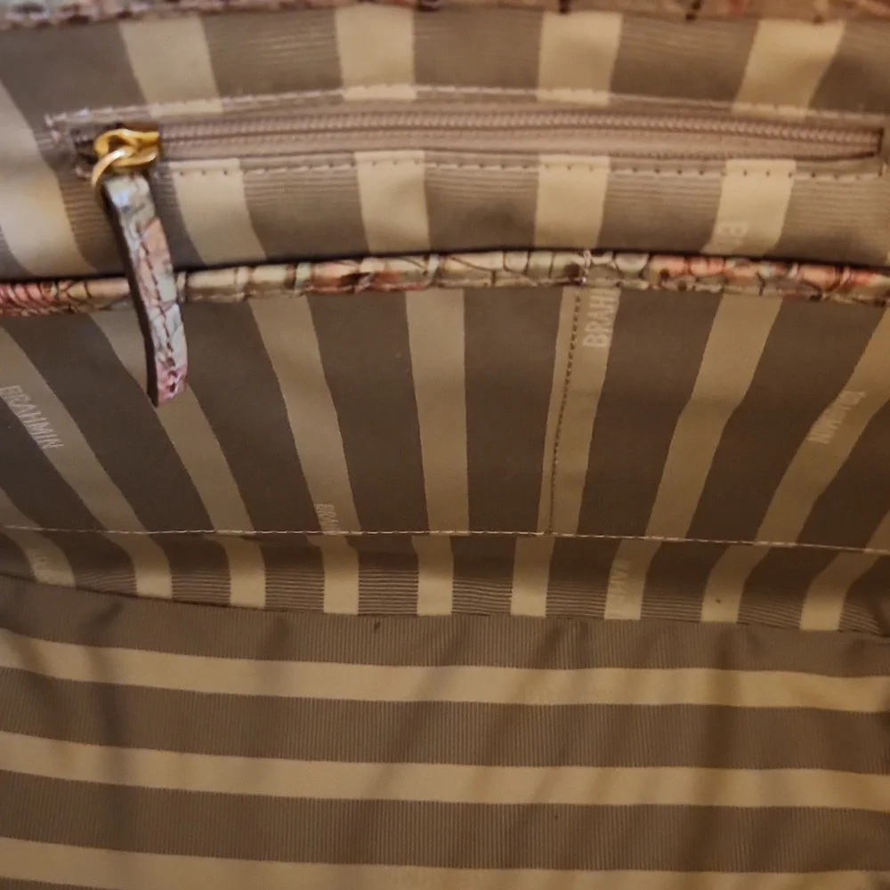 Brahmin, NWT, Women's Handbag, Cover included, Genuine Leather - Picture 4 of 14